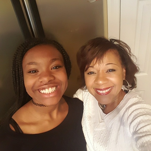 Hello, I'm Adrienne - Picture 4 of 5